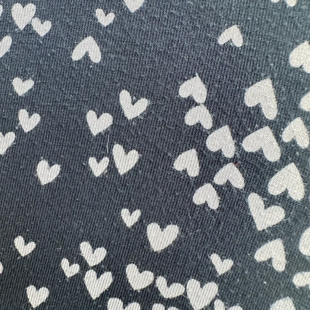 Victoria's Secret Pajama Top Heart Print Sleep Shirt Button Up Black‎ Medium